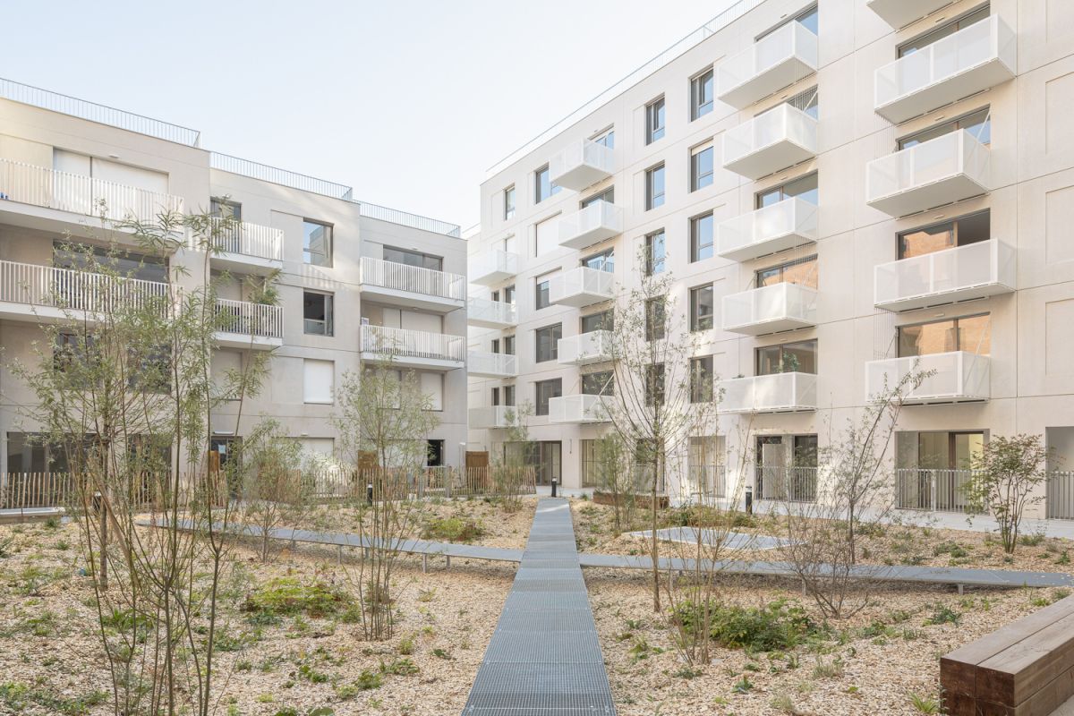CARRÉ | ARDOINES