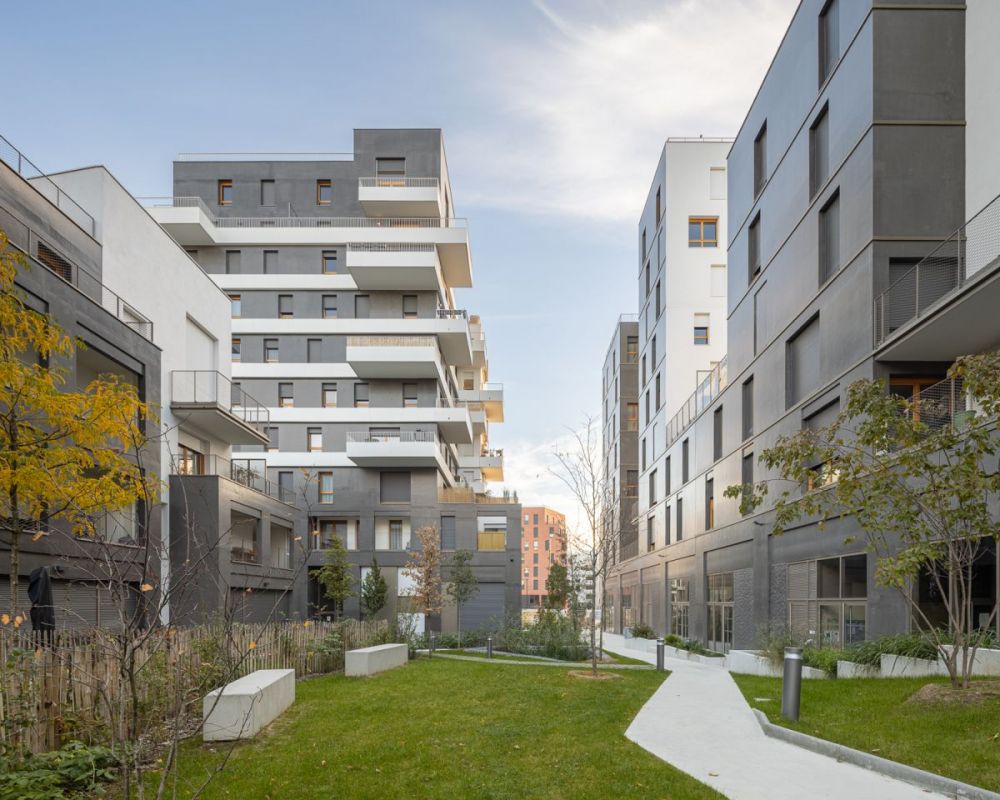 LA PLACE | ARDOINES
