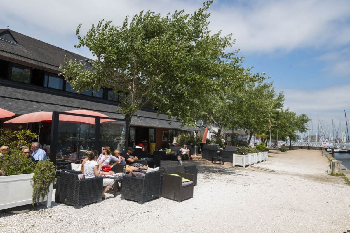 CÔTÉ PATIO