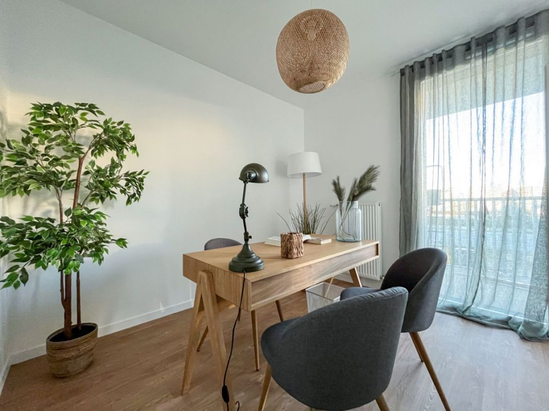 CARRÉ | ARDOINES