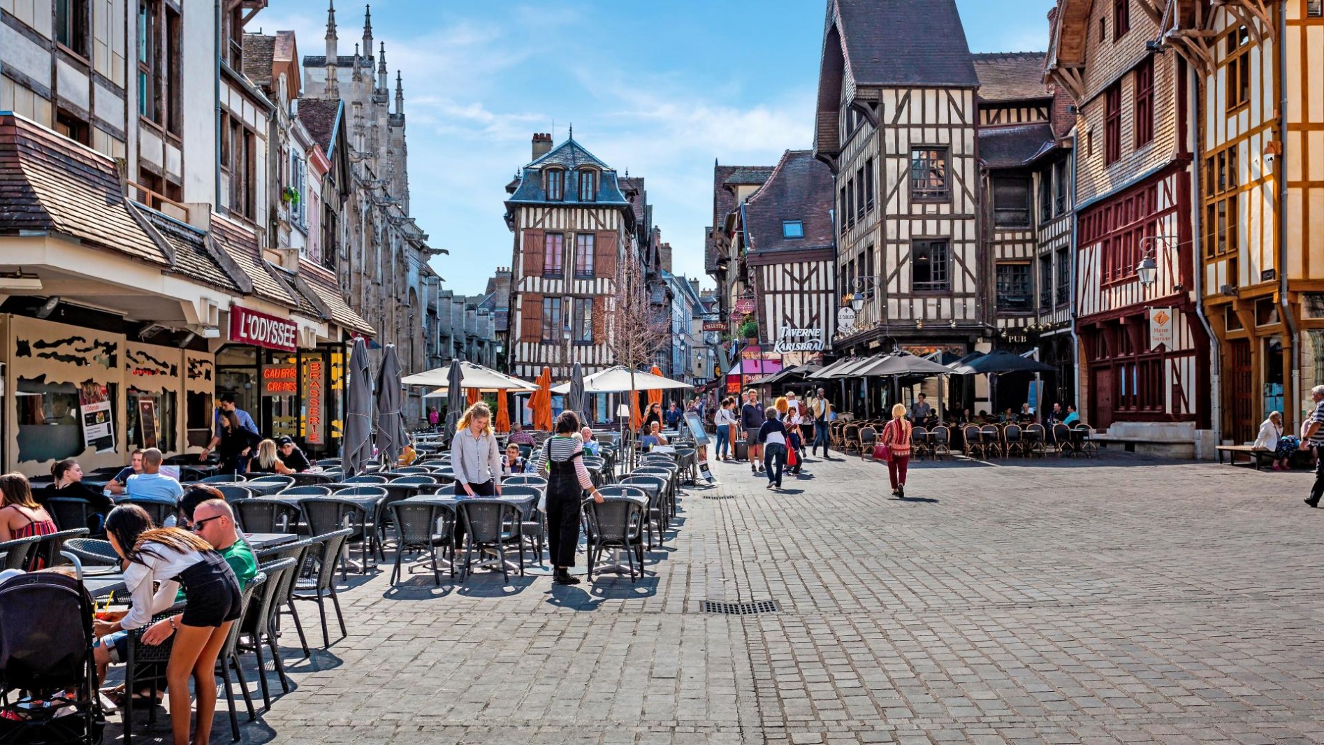 TROYES : 59/63, rue Général de Gaulle