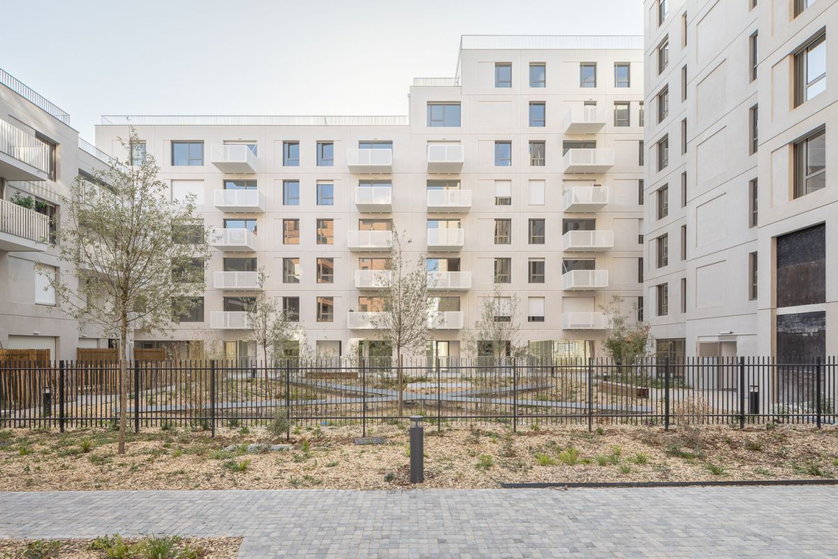 CARRÉ | ARDOINES