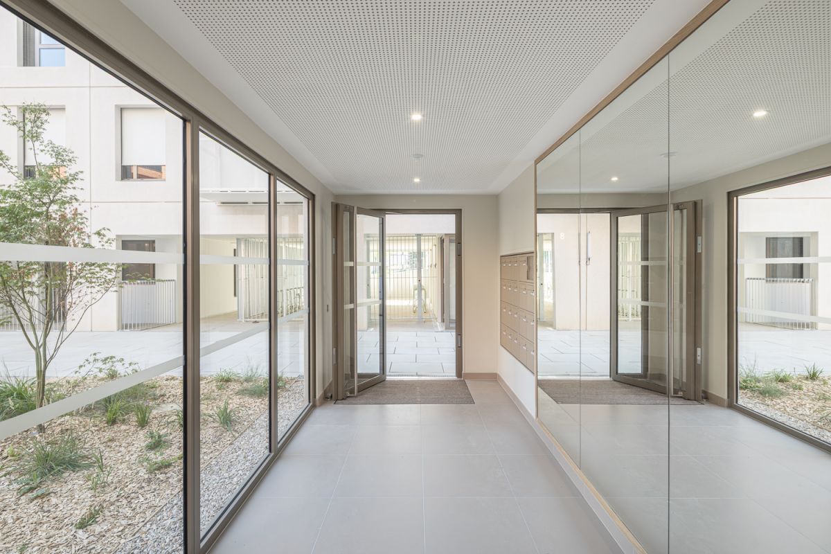 CARRÉ | ARDOINES